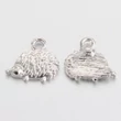 Kép 2/2 - 2db Antikolt ezüst színű sündisznó fityegő (12x13x2 mm)