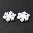 Kép 5/6 - 10db hópihe alakú akril gyöngy (12x11x2mm)
