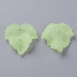 Kép 2/5 - 10db áttetsző lime zöld levél medálka (24x22,5x3mm)
