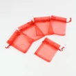 Kép 1/2 - Piros színű organza tasak (9x7cm)