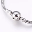 Kép 3/3 - Nemesacél karkötő nagy lyukú gyöngyökhöz (19,5cm)