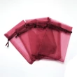 Kép 2/2 - Bordó színű organza tasak (12x9m)