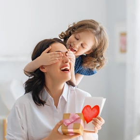 Kézzel készült ajándék anyák napjára? Nanááá