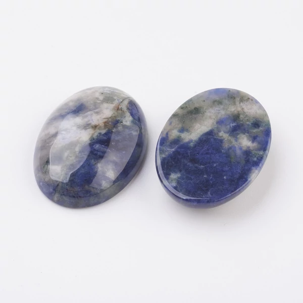 Szodalit ásványkabochon (13x18mm)