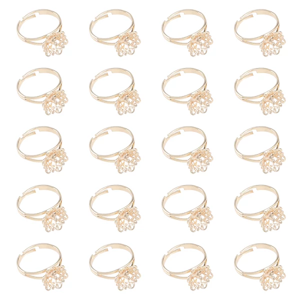 Arany színű virág foglalatos, állítható gyűrű (17mm)