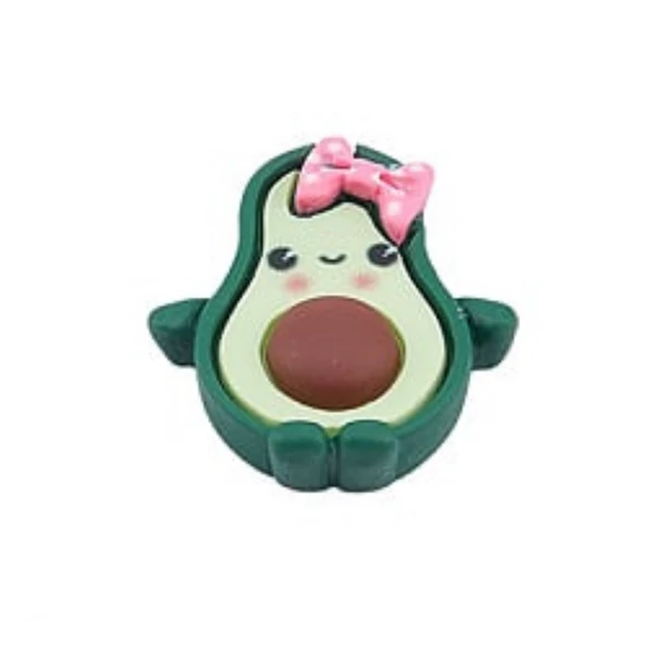 Avokádó baba műgyanta kaboson  (25x20x8mm)