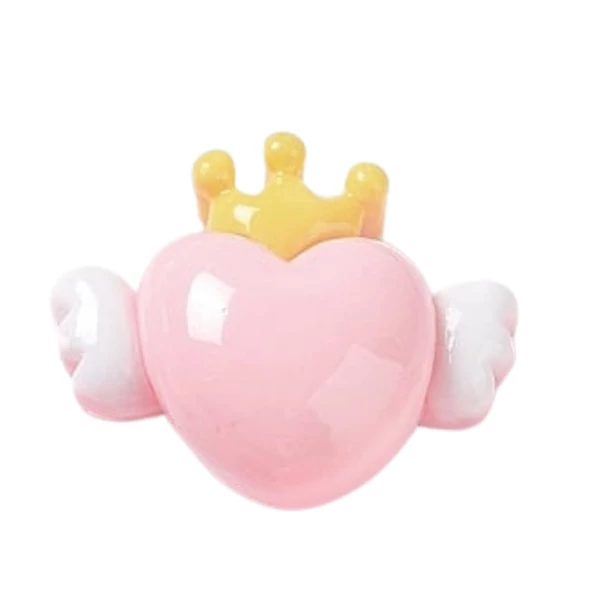 Szív koronával műgyanta kaboson  (25x20x8mm)