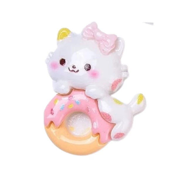 Cica műgyanta kaboson  (20x20x8mm)