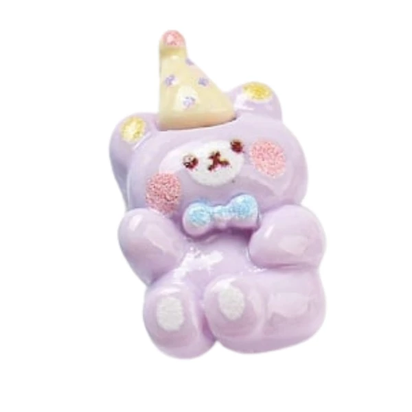 Lila maci műgyanta kaboson  (17x15x8mm)