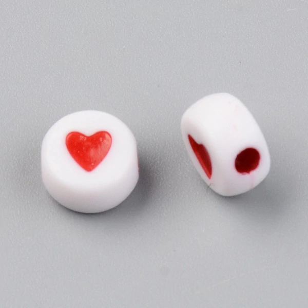 Műanyag szív mintás kör gyöngy (7x4mm) /10db