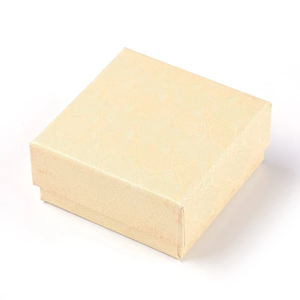 Arany színű papír díszdoboz (7,5x7,5cm)