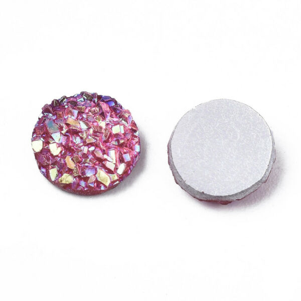 Mély pink színű csillámos druzy műgyanta kabochon (8mm) /4db