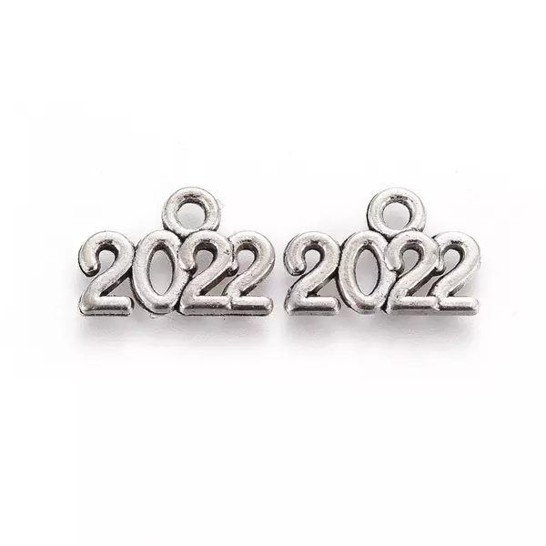 Antikolt ezüst színű 2022 újévi fityegő/4db