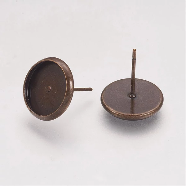 Antikolt bronz színű bedugós fülbevalóalap (10mm)