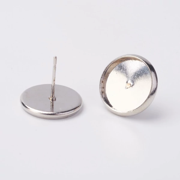 Antikolt ezüst színű bedugós fülbevalóalap (12mm)