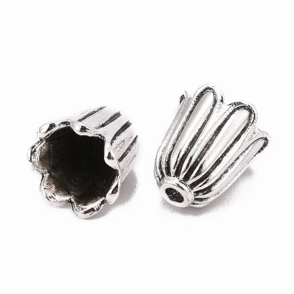 5db antikolt ezüst virág alakú gyöngykupak (10x10mm)