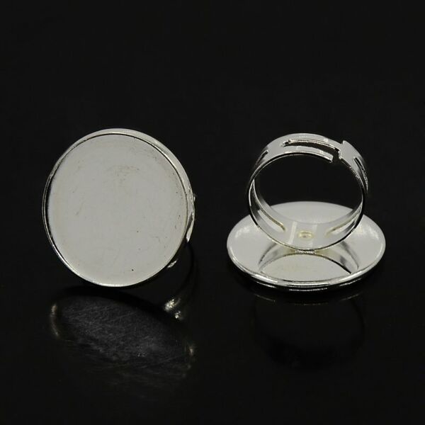 Antikolt ezüst színű sima alacsony peremű gyűrűalap (23mm)