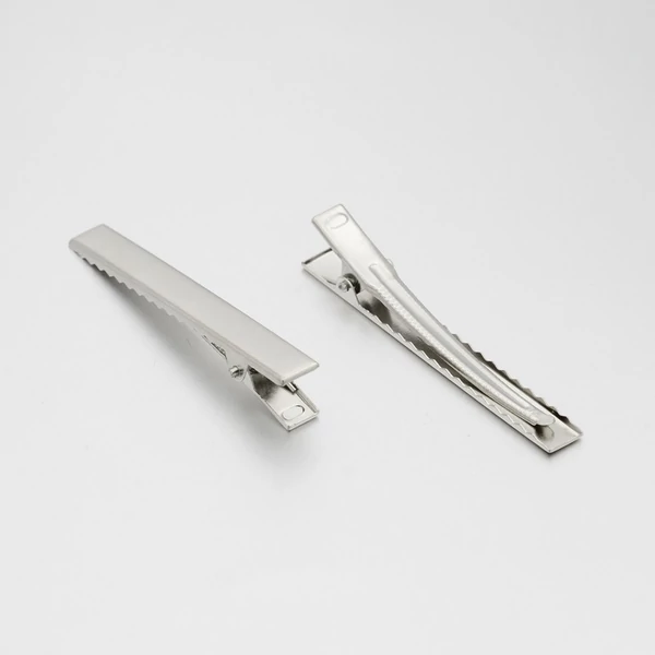 Antikolt ezüst színű aligátor csatt (66x8x12mm)/2db