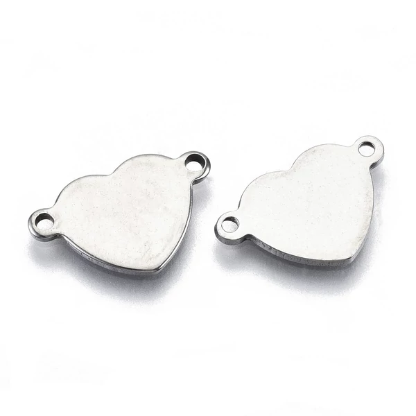 Nemesacél gravírozható szív kapcsolóelem (15x10mm)