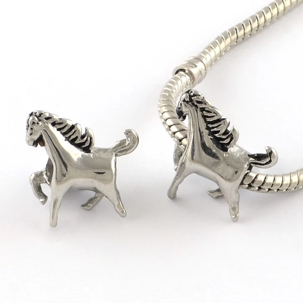 Nemesacél ló gyöngy (17x17mm)