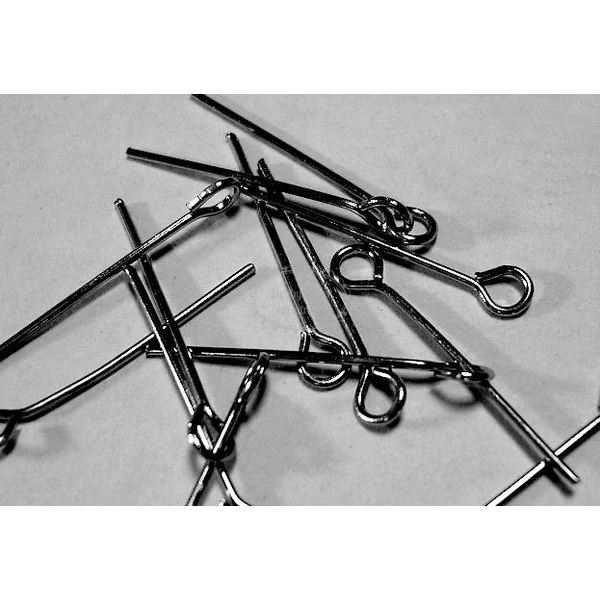 50db fekete színű szemes szerelőpálca (40mm)