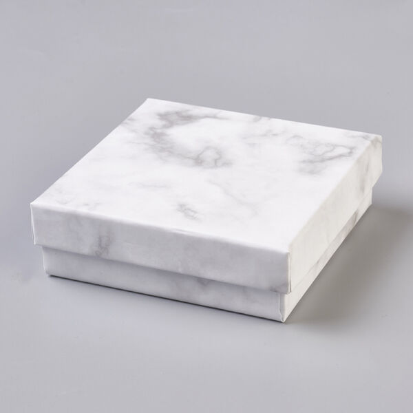 Fehér márványos papír díszdoboz (9,1x9,1x2,9cm)