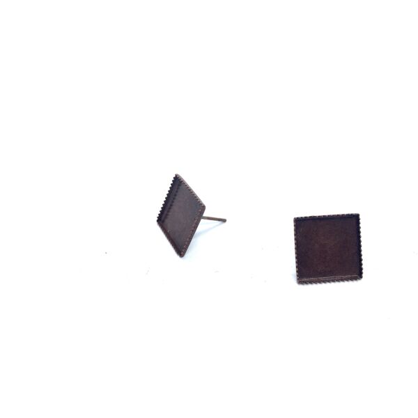 Antikolt bronz színű négyzet fülbevaló (12x12mm)